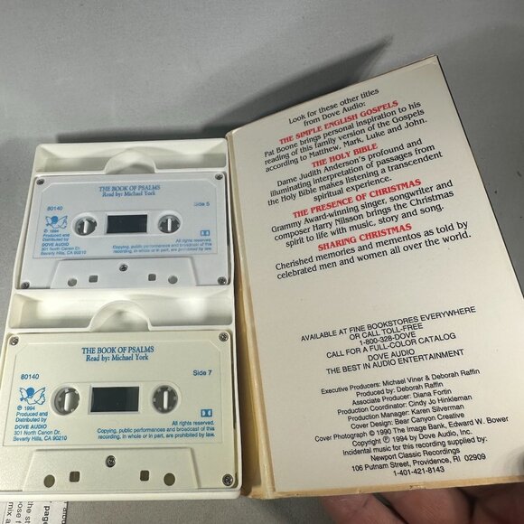 The Book Of Psalms Audiobook Read By Michael York Olive Branch 4 Cassettes 1994 - Picture 4 of 4